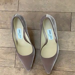 Jimmy Choo 100 romy velvet pumps